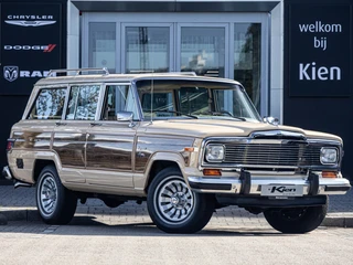 Jeep Wagoneer